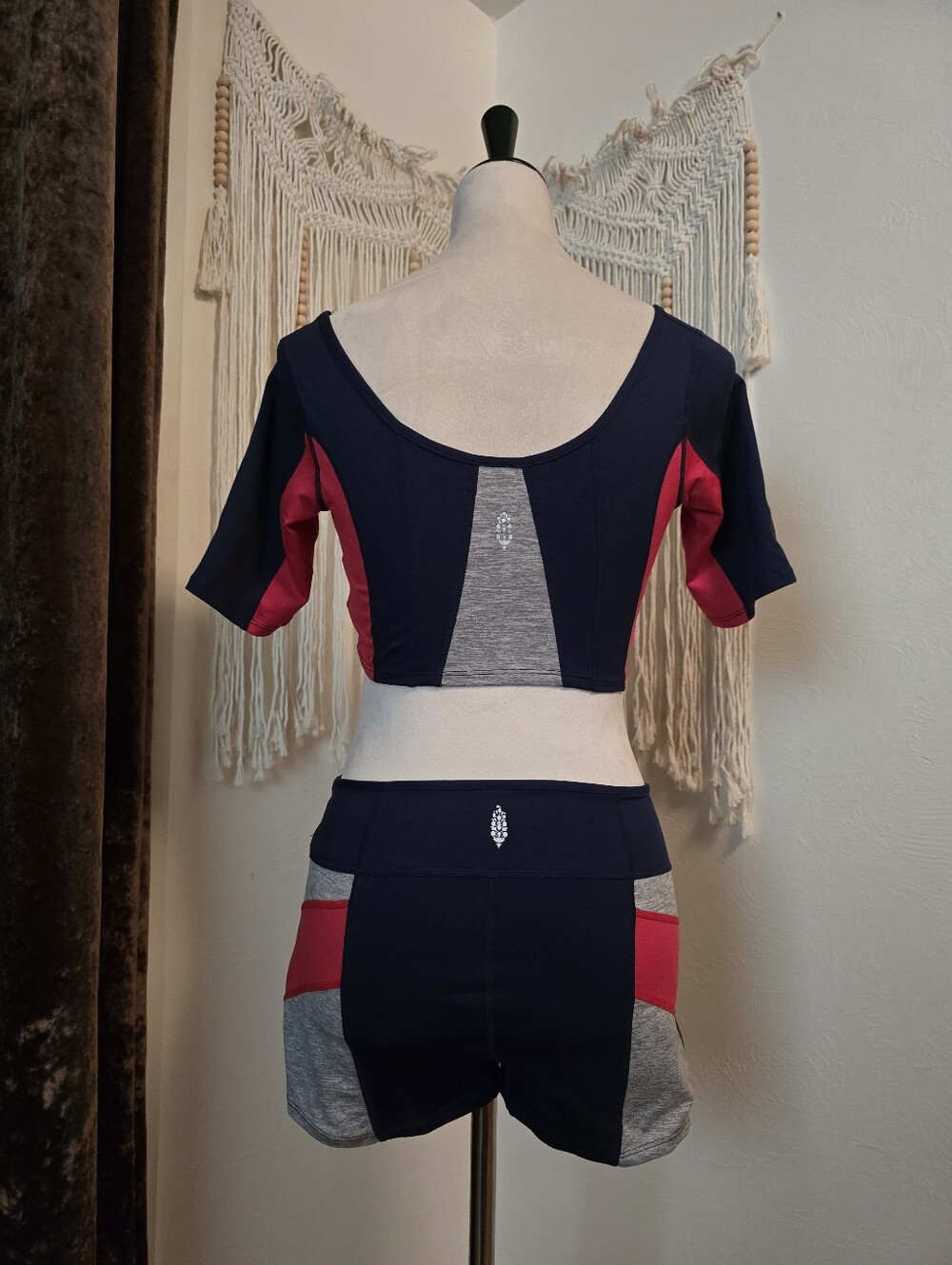 Free People Colorblock Active Crop Top & Shorts Set - Picture 7 of 9